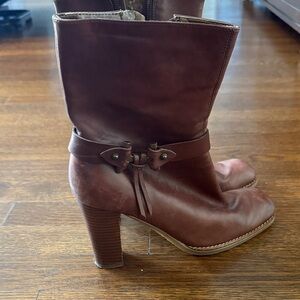 Leather heeled boots